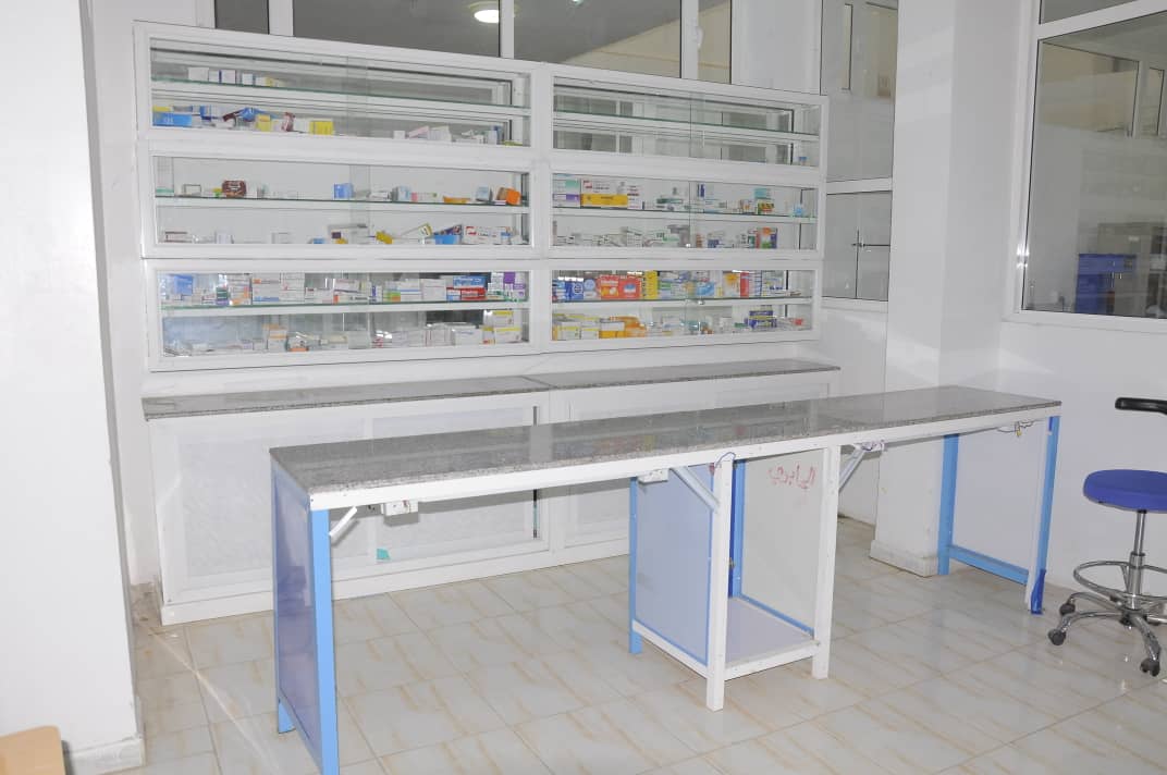 Virtual pharmacy laboratory